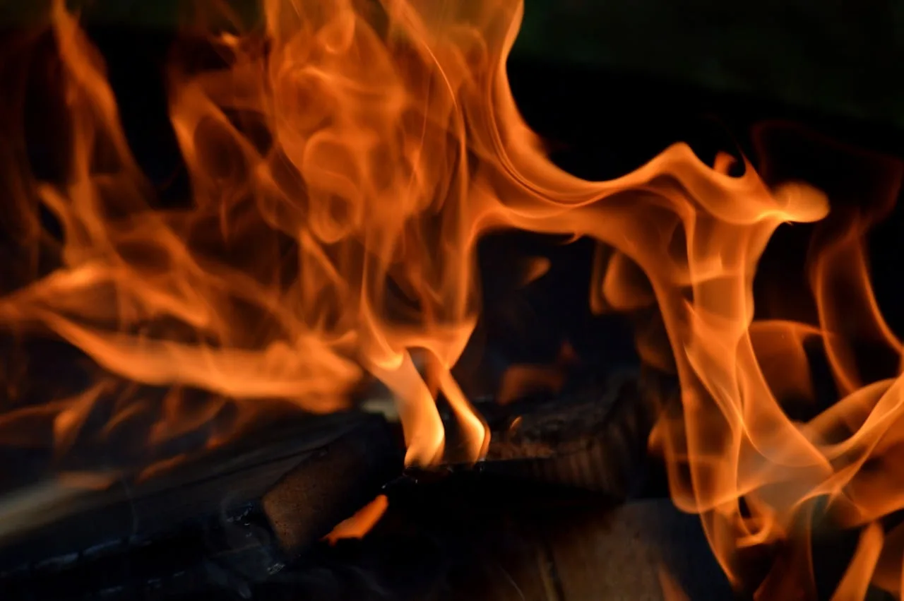fire, flames, fireplace, campfire, fire bowl, hot, combustion, burn wood, embers, burn, warmth, firewood, flaming, chimney, heat. An honest review of chimney sweep services