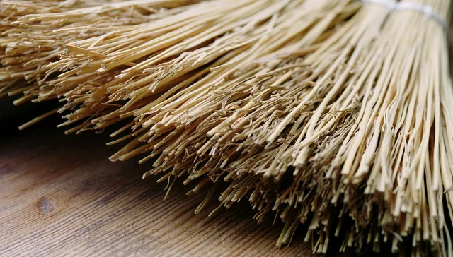 brush, brown, texture, broom, clothes, sweep, clothing, natural, organic, japan, japanese, brown clothes, broom, broom, broom, broom, broom, sweep, sweep, sweep. What to put in a chimney sweep business package
